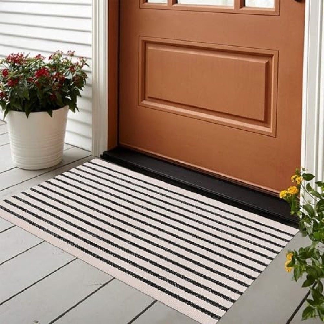 LEEVAN Black and White Striped Rug Doormat 24&quot;x35&quot; Washable Front Porch Rug Farmhouse Layered Door Mats Outdoor Cotton Hand Woven Throw Carpet for Entryway/Front Steps/Bathroom/Home Entrance