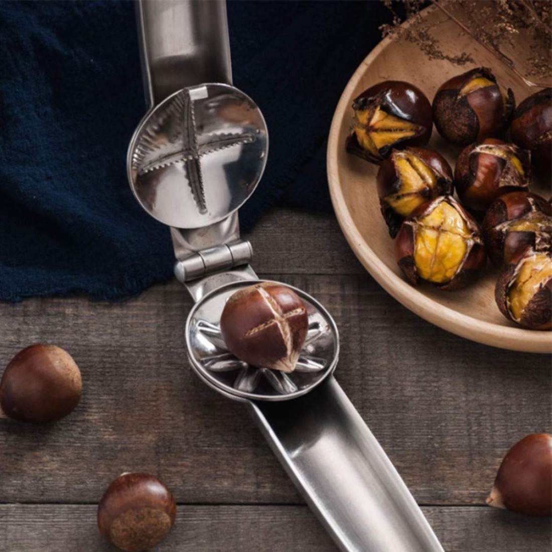 Hyg Protable Nutcracker Chestnut Clip430 Stainless Steel Chestnut Cutter Tool Pistachio Nut Opener Macadamia Nut KnifeWalnut OpenerMetal Nut Opener Plier Multifunction Nutcracker