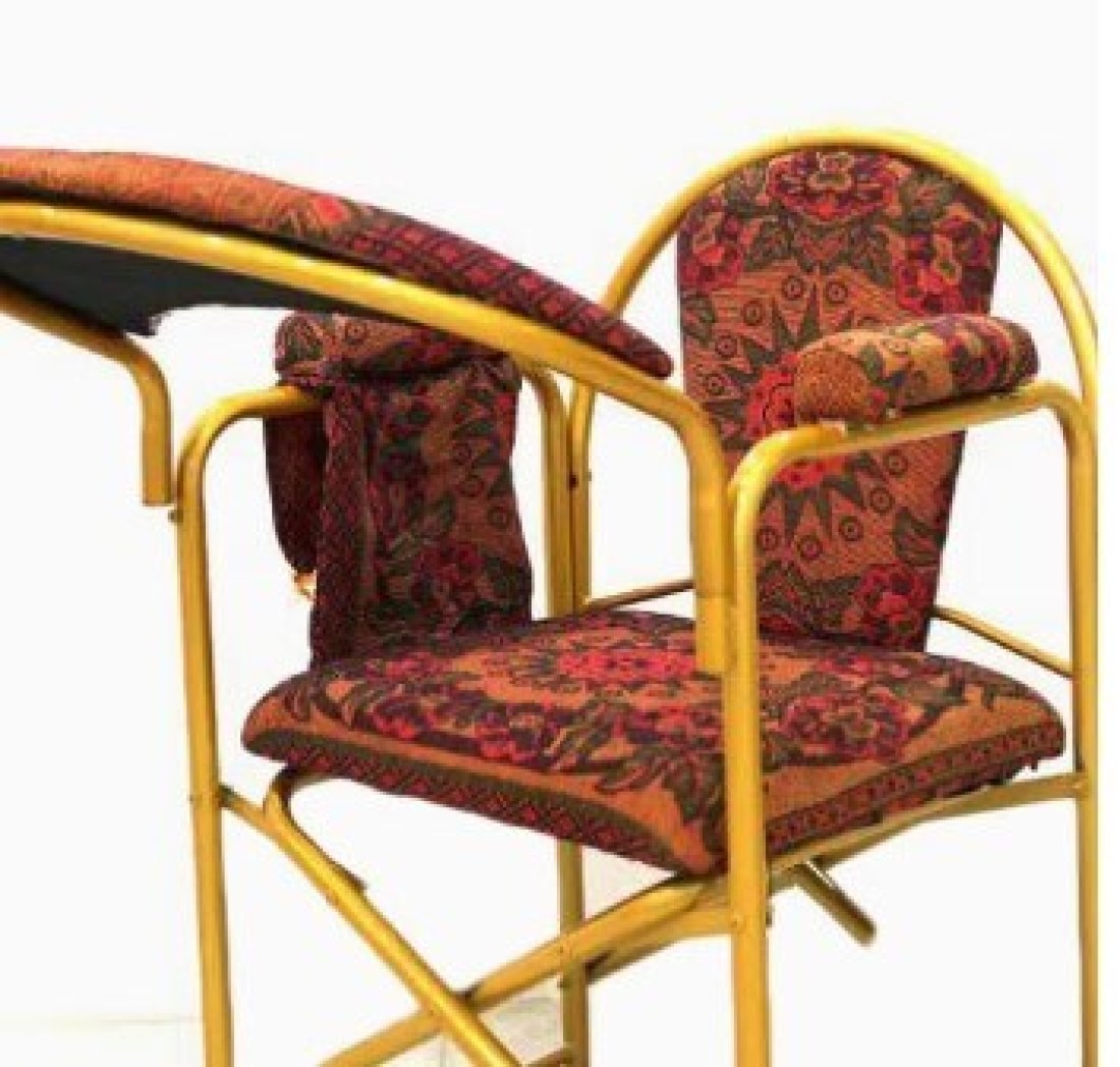 Comfortable prayer chair