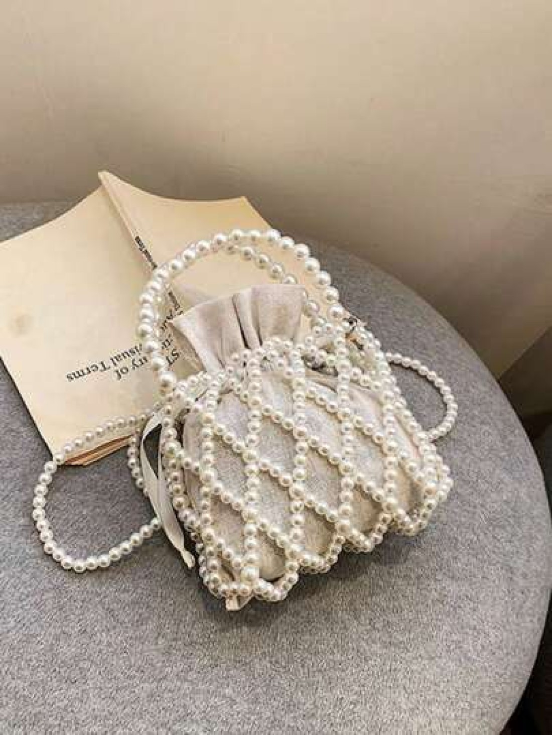 1PC French Retro Fairy Bag Woven Beaded Bucket Bag Hand Held Crossbody Bag Early Spring Pearl Bag Niche Design Hollow Pearl Bag Perfect Gift For Girls Suitable For Daily Use Random Style