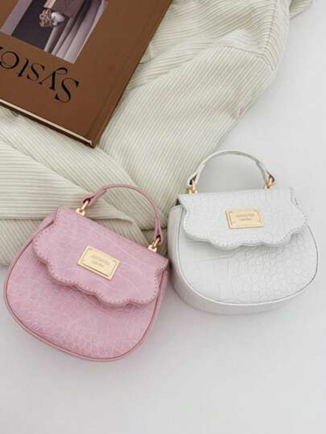 1pc New Fashionable Versatile High Quality Solid Color Handbag Lightweight Waterproof Shoulder Crossbody Bag For Commute Or Going Out