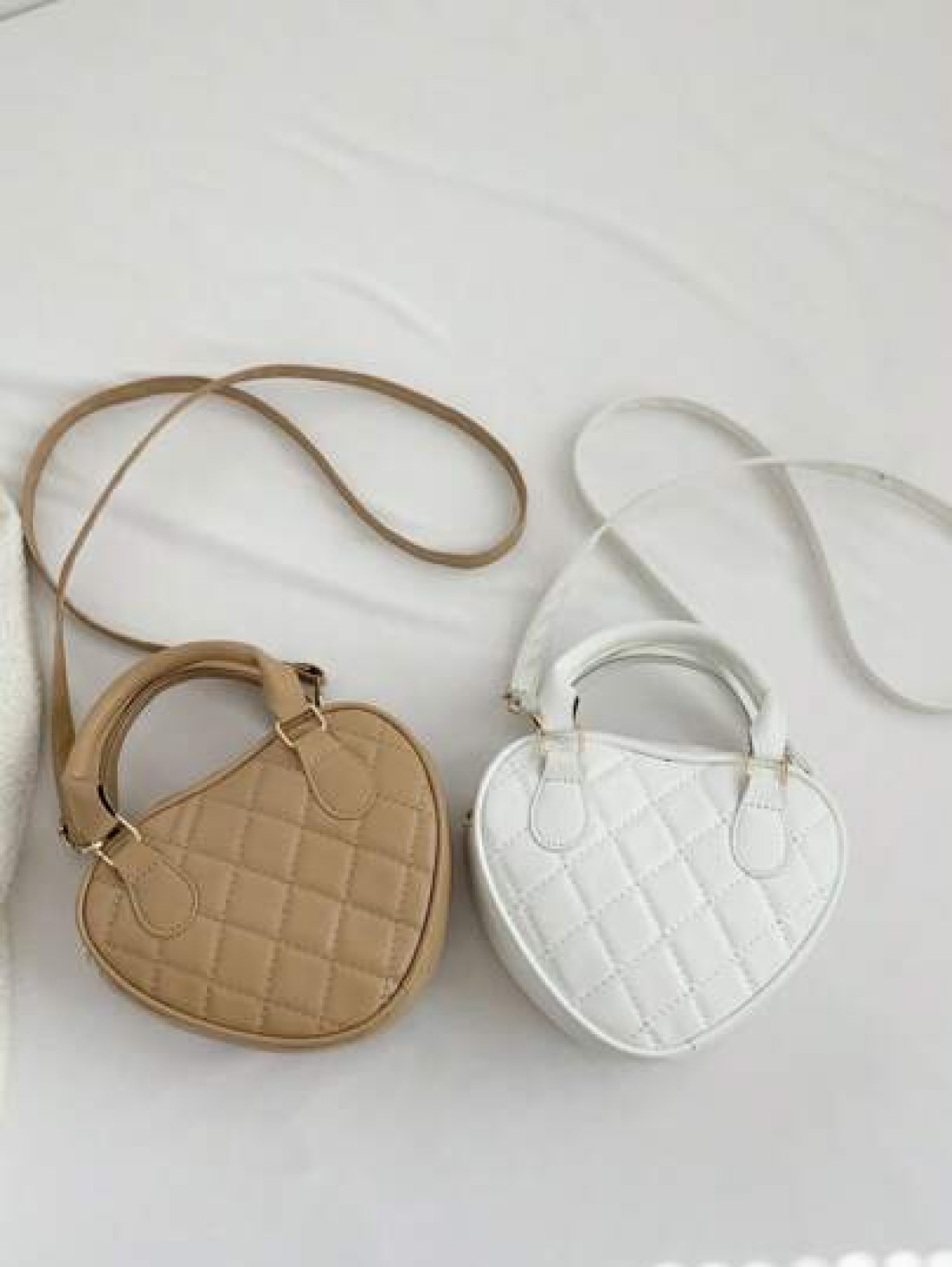 1pc Pu Zipper Closure Fashion Sweet Fresh Heart Shaped Quilted Handbag Versatile Casual Bag Niche Design Adjustable Shoulder Strap Versatile Not Picky Ideal Holiday Gift Suitable For Daily Use To Atte