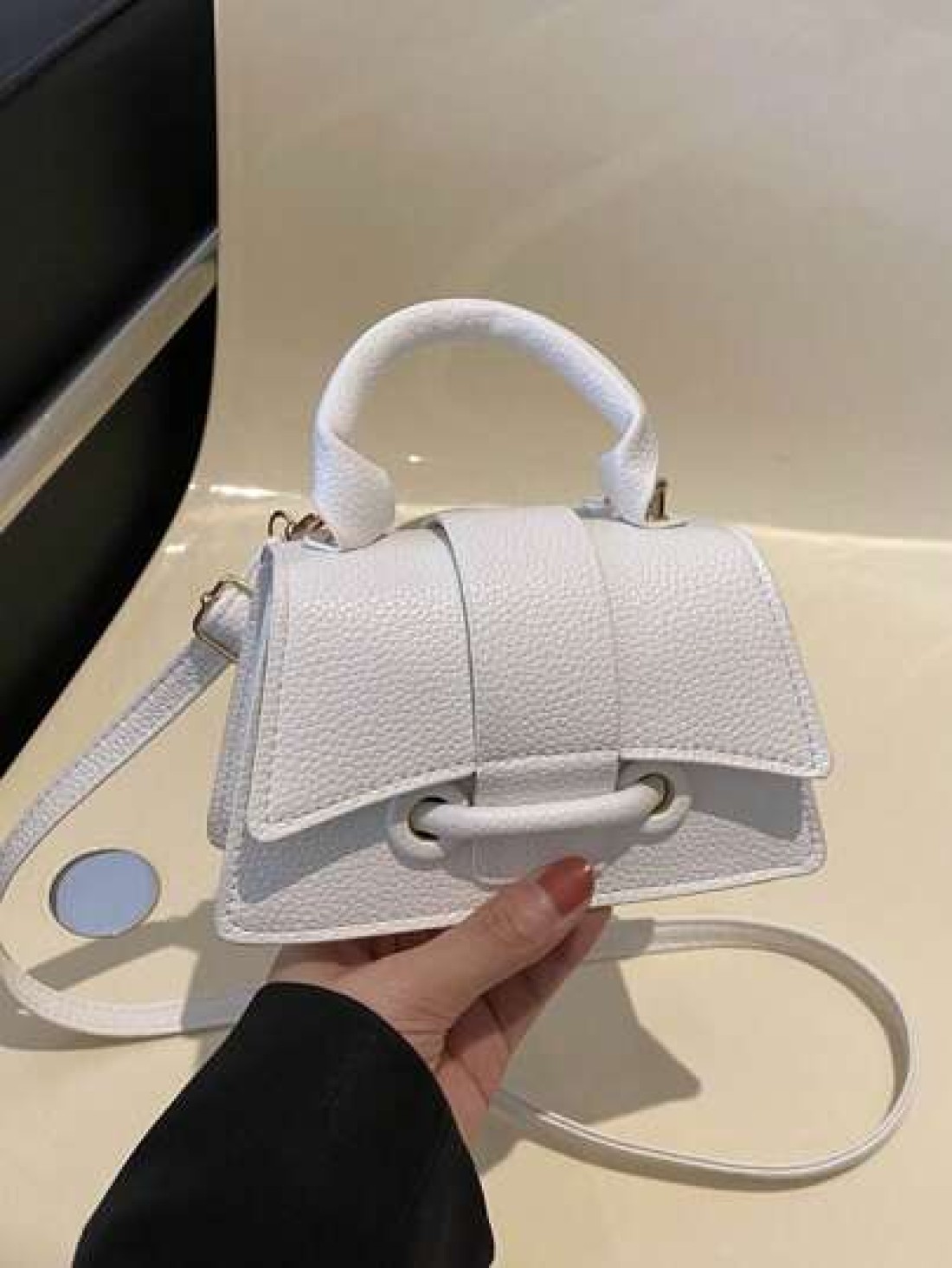 A Mini Niche Elegant Pu Material Solid Color Simple Casual And Versatile Flip Handbag Lipstick Bag That Can Be Worn On One Shoulder Across The Body Suitable For Daily Use Going Out Traveling Vacationi