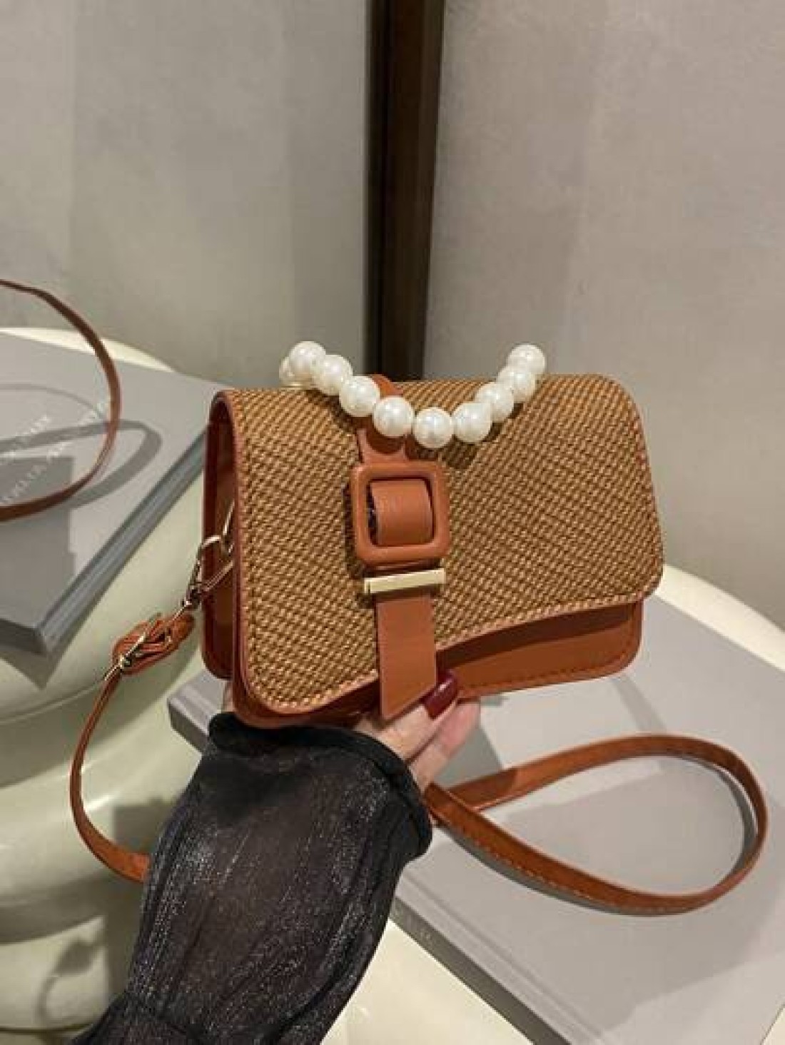 1pc Pu Fashion Splicing Pearl Chain Handbag Korean Princess Fashion Small Square Bag Flip Magnetic Buckle Closure Strap Decoration Niche Design Suitable For Daily Use When Shopping Sweet And Literary