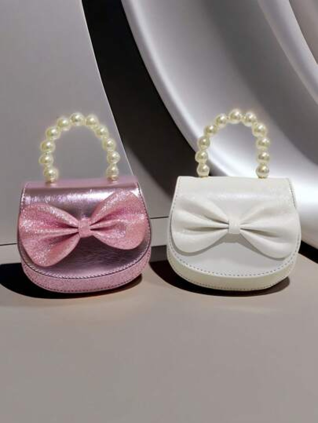 Children s Fashionable Pearl Handbag Holiday Gift PU Leather Butterfly Decor Round Pouch Stylish Princess Mini Purse For Girls