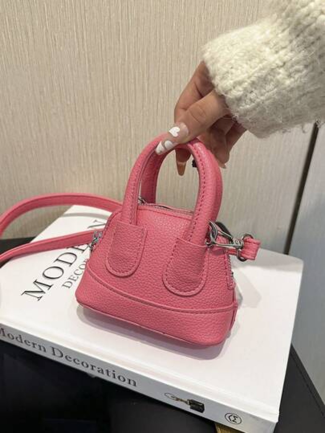 1pc Litchi Pattern Small Shell Children s Candy Color Mini Crossbody Lipstick Bag Crossbody Coin Purse Comfortable Fabric Light And Compact The Internal Space Is Very Open Suitable For Daily Use