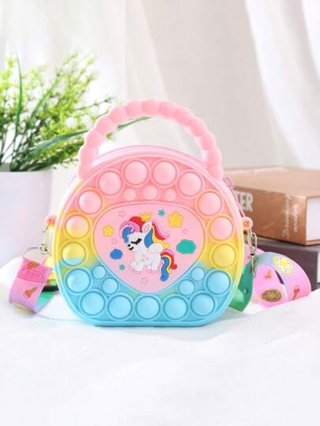 Heart Shaped Handbag Silicone Crossbody Bag Unicorn Wallet Stress Relief Waterproof Durable Storage Pouch Glossy Chain Link Stylish Eye Catching Crossbody Bag Suitable For All Daily Use