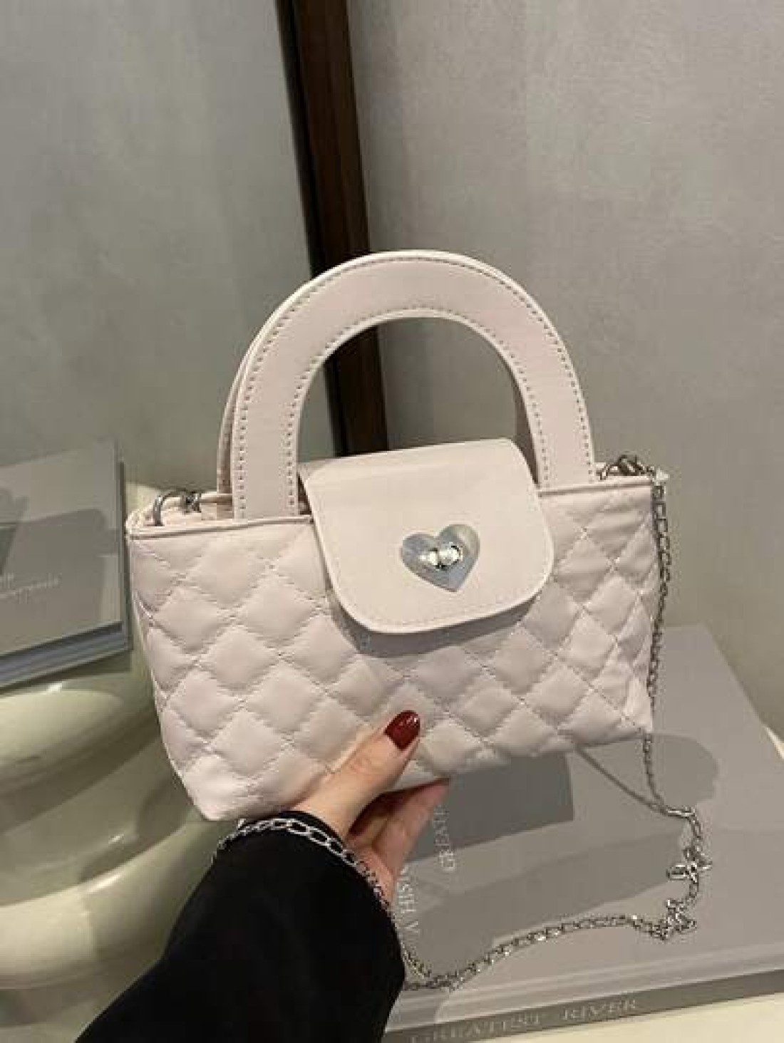 1pc New Cute Girl Niche High End Pu Crossbody Bag And Fashionable New Bag Fresh And Dopamine Color Matching Youthful Girl Style Can Be Cross Body Metal Chain Bag Casual And Fashionable Very Suitable F