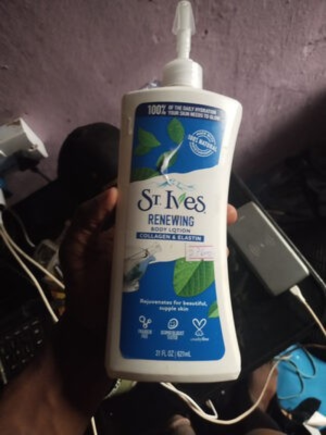 St Ives Skin Renense Collagen Elastin 21oz