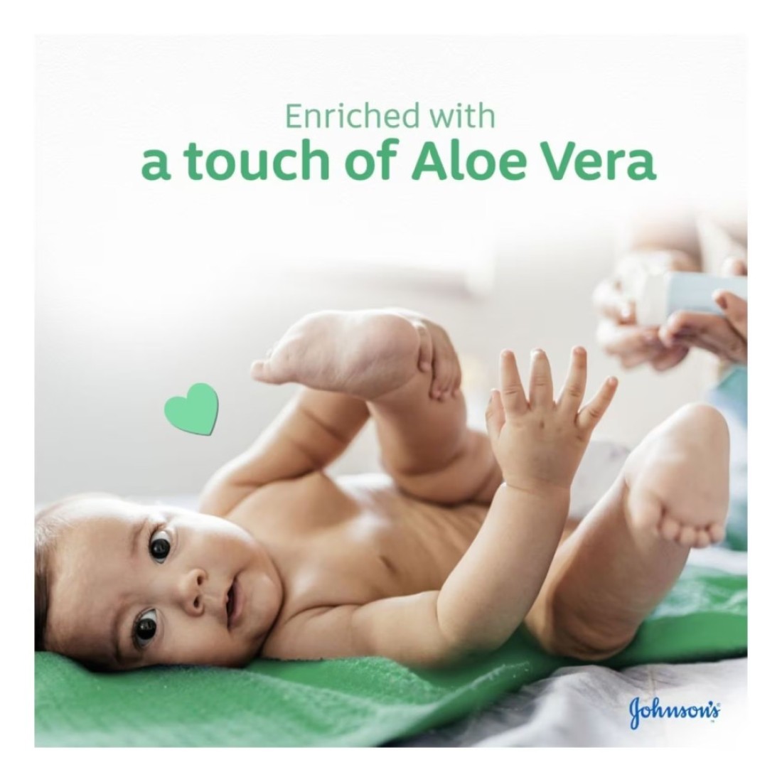 Johnson&#39;s Baby Oil With Aloe Vera 300ml