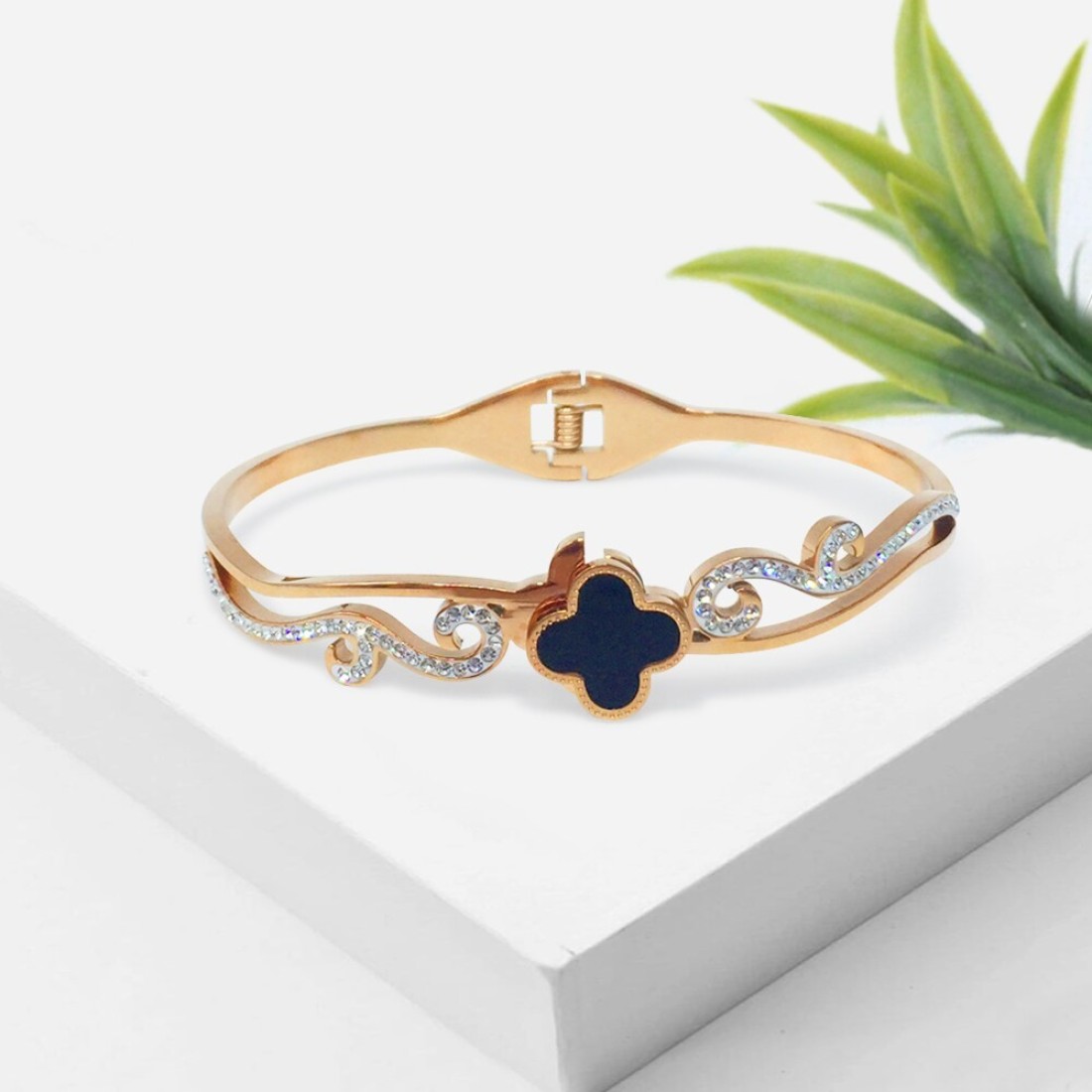 JANNAH Women&#39;s Fashion Bracelet | JANNAH Women&#39;s Fashion Bracelet | Four-Leaf Clover Wrist Band Hinge with Cubic Zirconia Inlaid Bangles for Women