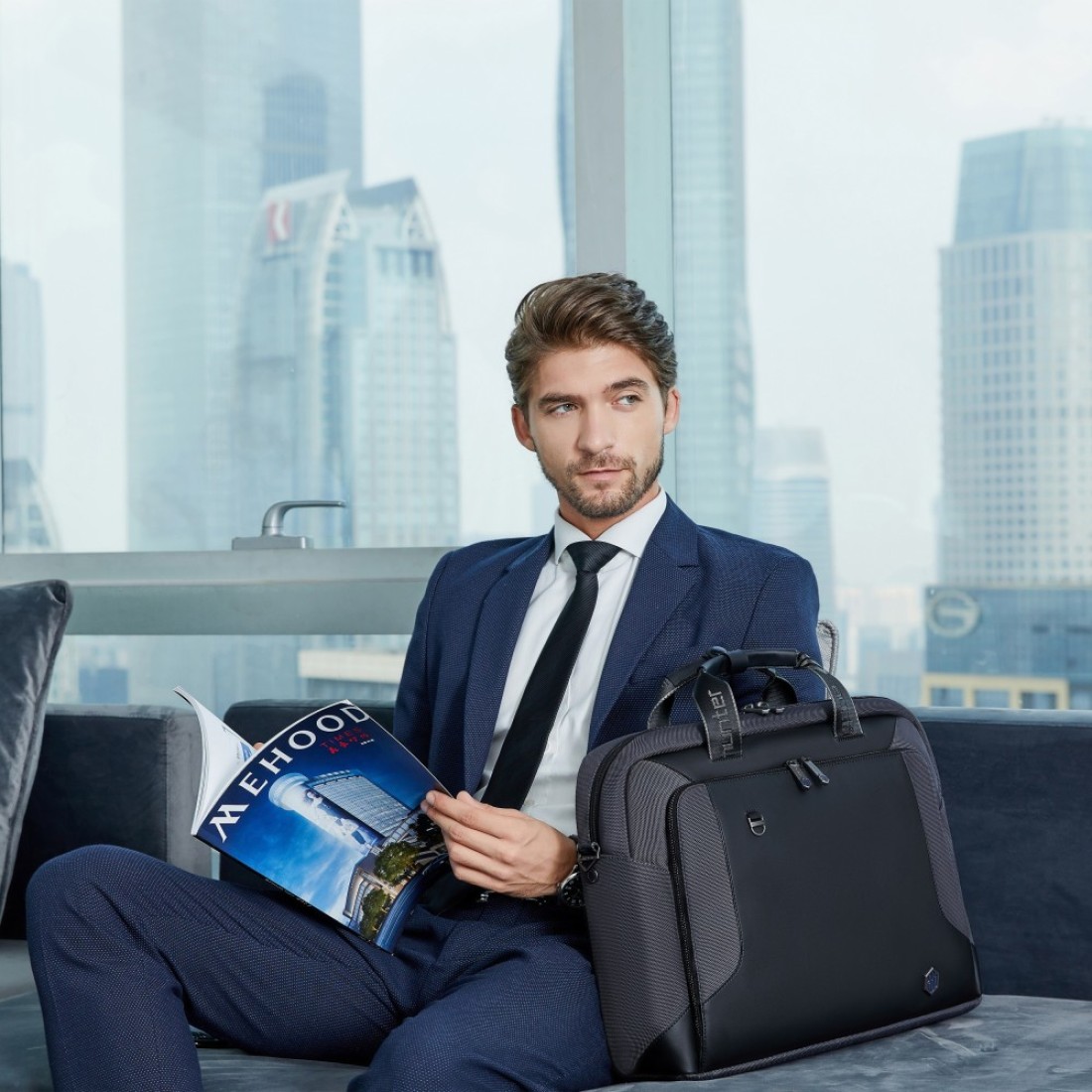 Arctic Hunter Shoulder Laptop Bag Anti-theft 15.6 Inch Laptop Compartmented Messager Bag with Adjustable Shoulder Strap for Men and Women GW0004 Black