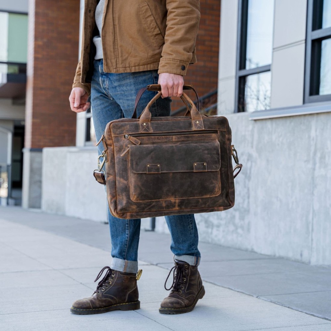 Leather briefcase 16 Inch Laptop Messenger Bags for Men and Women Best Office Briefcase Satchel Bag