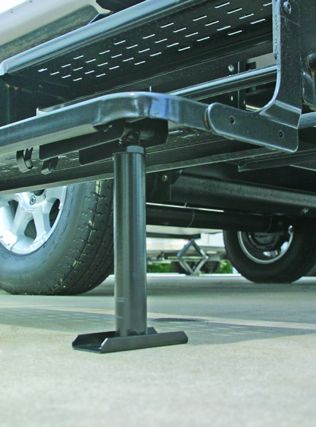 Camco Self Stor RV Step Brace Provides Additional RV Step Stability 1000lb Weight Rating 43671