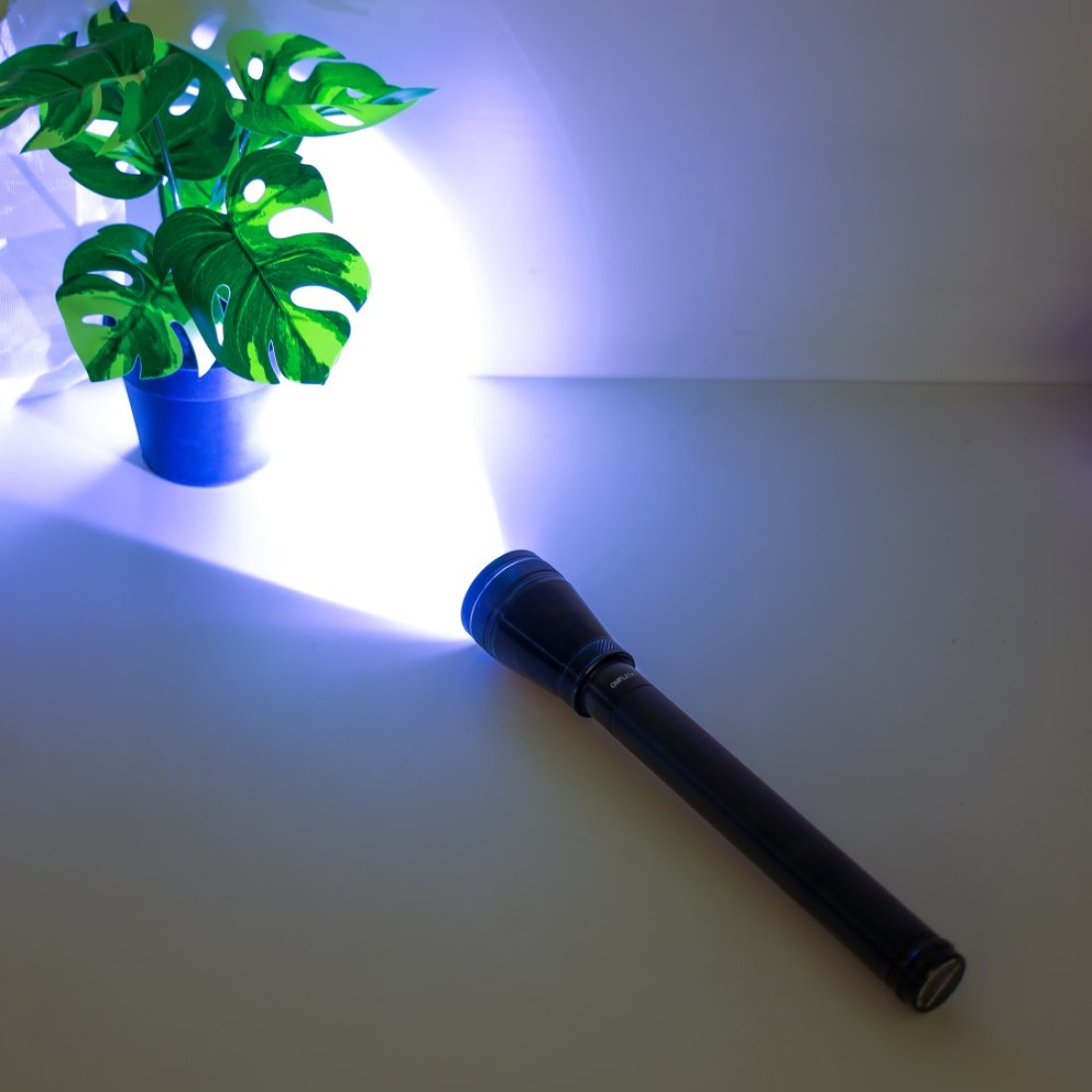 Olsenmark Rechargeable LED Flashlight OMFL2747 All Weather Waterproof Aluminum Body Torch Light 2000 M Real Range Distance LED Indicators 2 Years Warranty Lifetime Warranty for LED Bl