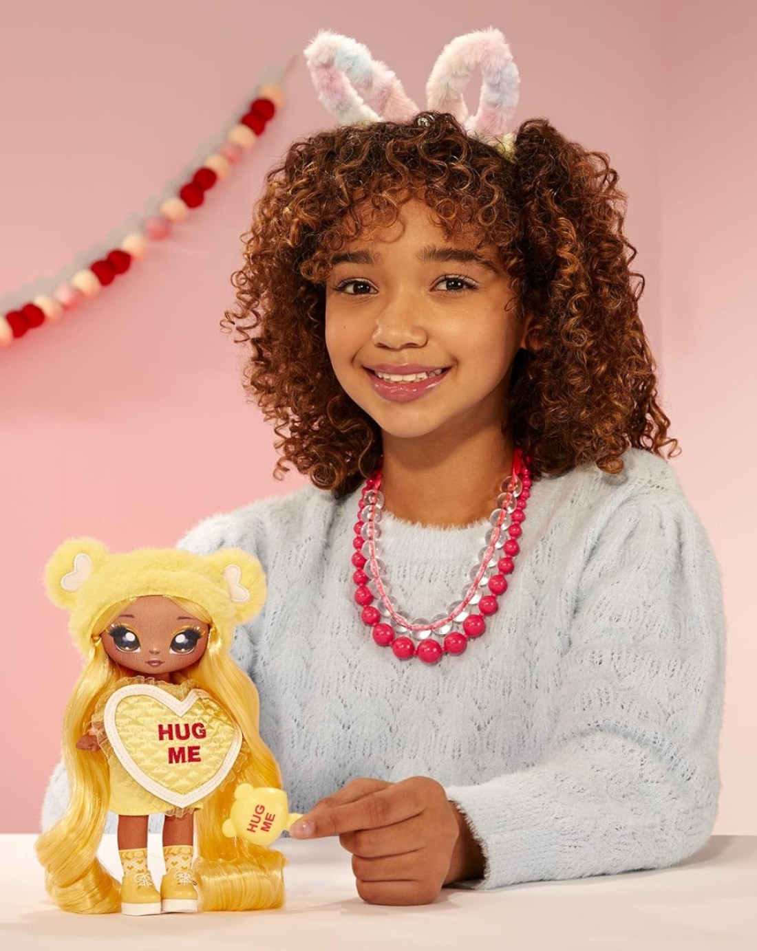 Na! Na! Na! Surprise MGA Entertainment Maria Buttercup-Yellow Teddy Bear-Inspired 7.5&quot; Fashion Doll with Blonde Hair, Heart-Shaped Dress and Brush
