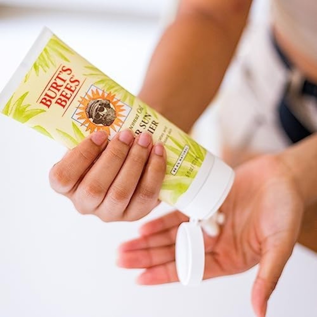 Burts BeesStocking Stuffers After Sun Lotion with Hydrating Aloe Vera Coconut Oil Sunburn Relief After Sun Soother Natural Origin Skin Care Christmas Gifts 6 oz