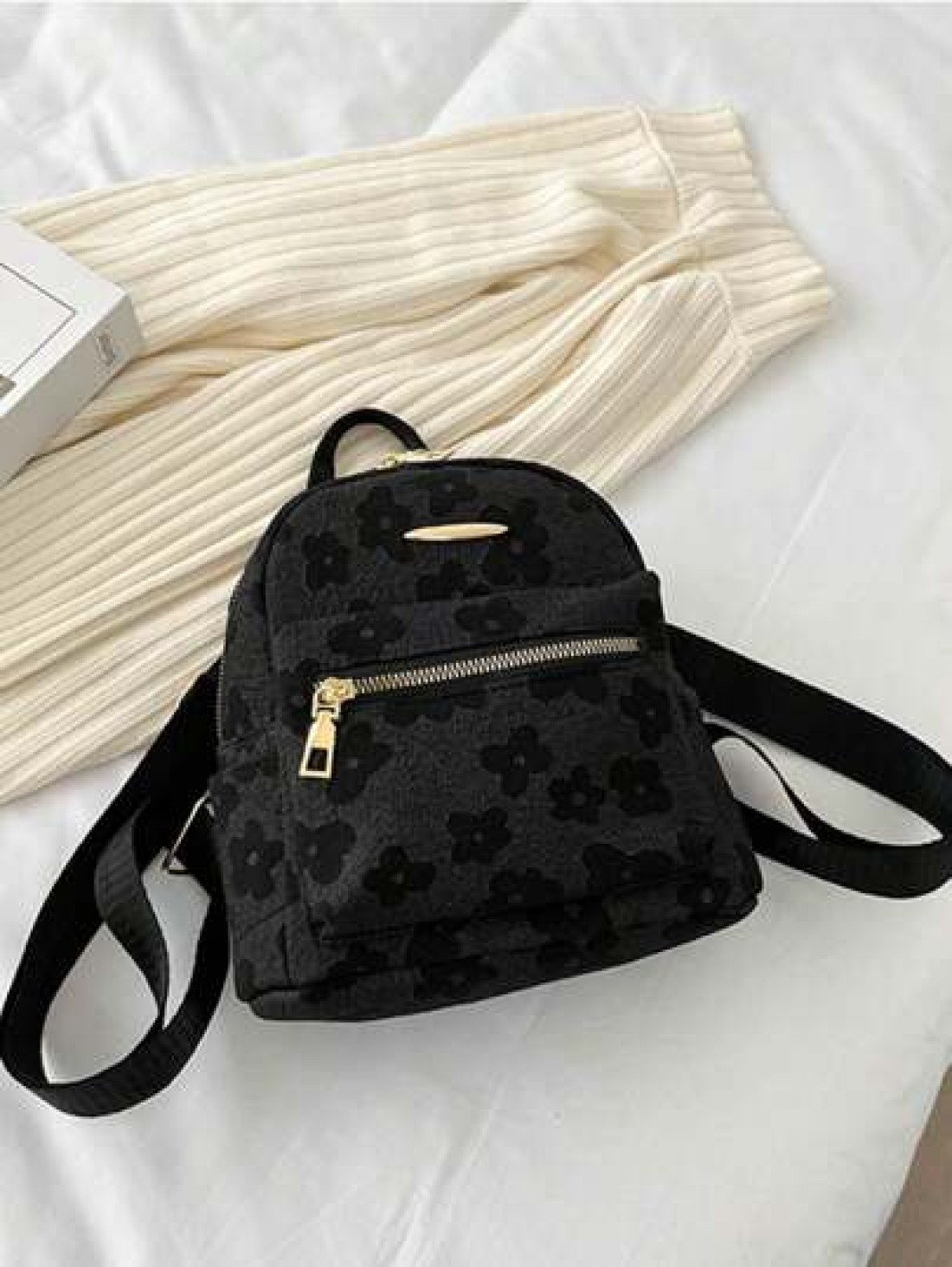 Fashionable Floral Print Black Backpack For Teens Double Zipper Design Suitable For Daily Use