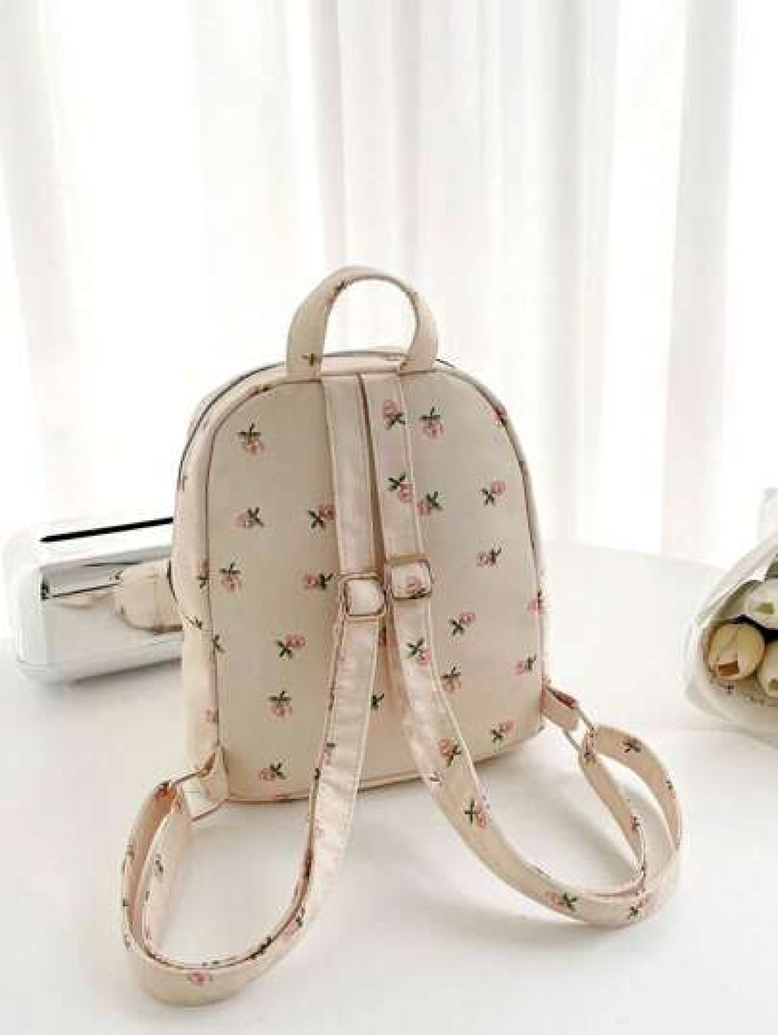 Floral Print Backpack Lightweight Allover Floral Graphic Curved Top Backpack School Bag College Style Fashion Zipper Student Girls Backpack New Back To School Backpack Butterfly Pattern Classic Backpa