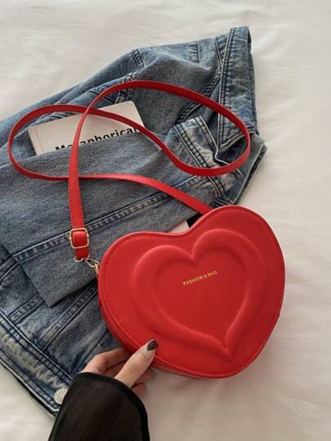 1pc A Cute And Fresh Style Heart Shaped Crossbody Bag Made Of Pu Material With Zipper Closure Adjustable Shoulder Strap And Large Capacity It Is Suitable For Teenagers Whether It Is For Students Daily