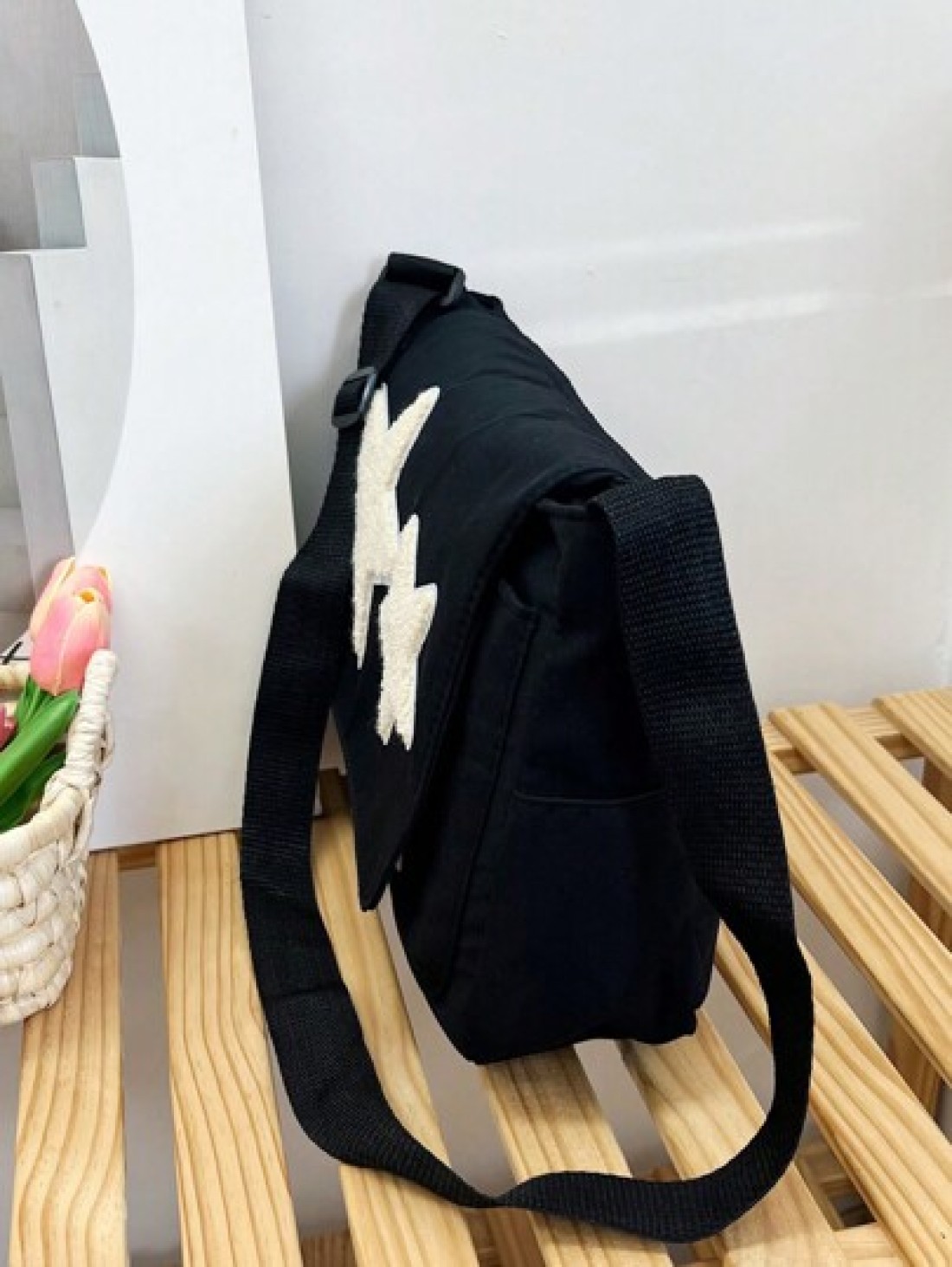 1pc Teenage Girls Star Printed Nylon Crossbody Bag With Flap Cover And Large Capacity Tote Bag