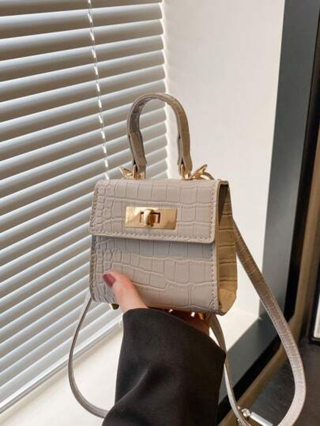 1pc New Cute Girl Niche High End Pu Small Square Bag And Fashionable New Bag Fresh And Dopamine Color Matching Youthful Girl Style Can Be Cross Body Can Be Hand Held Shoulder Strap Is Adjustable Casua