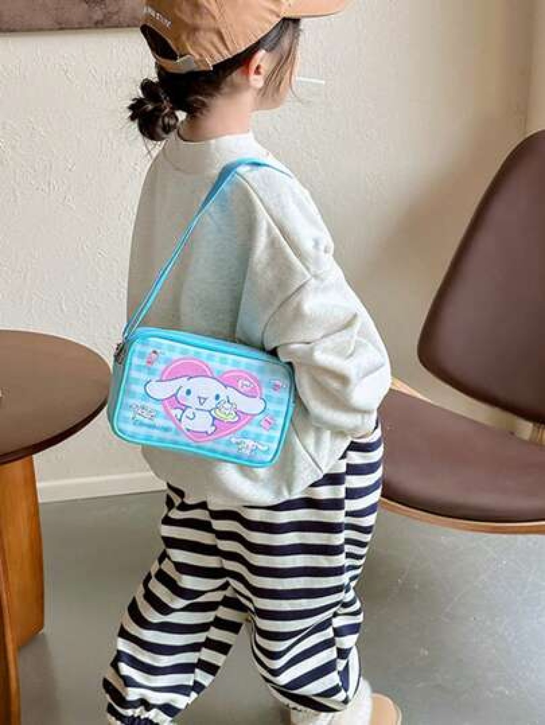 Sanrio 1pc Sanrio Fashion Versatile Girls Crossbody Shoulder Bag Kuromi Cinnamoroll Design PU Leather Kids Small Square Bag