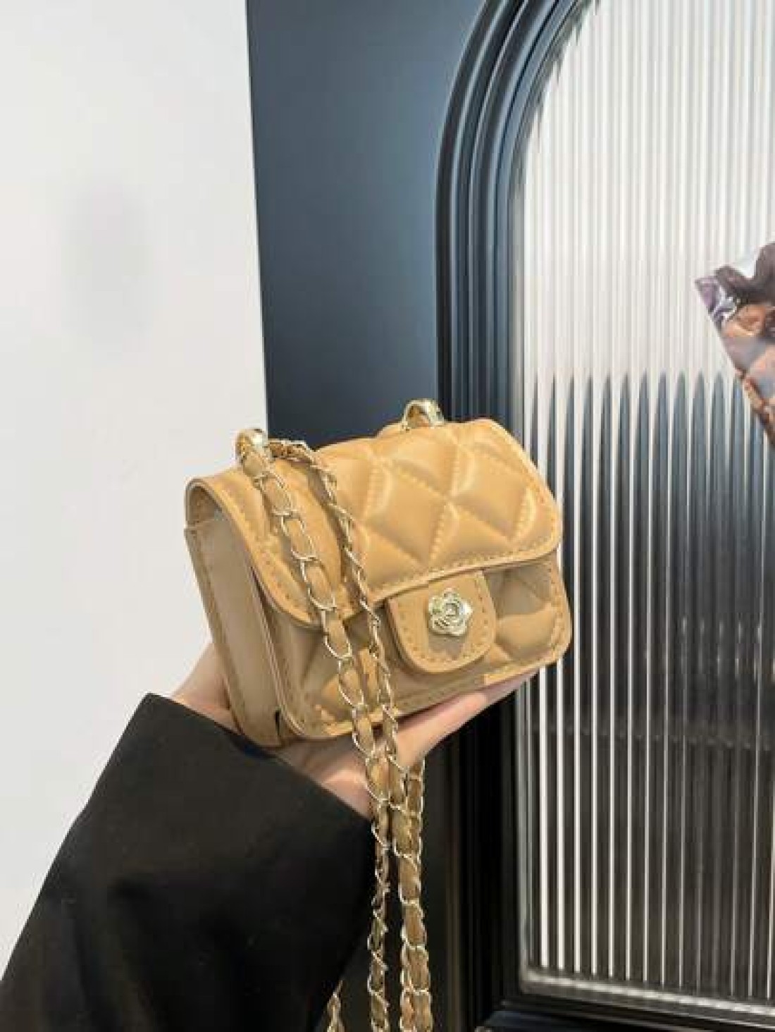 1pc Versatile Stylish Retro Crossbody Small Square Bag Mini Bag Fashion Chain Shoulder Crossbody Bag Popular New Texture Rhinestone Chain Lipstick Shoulder Crossbody Small Bag
