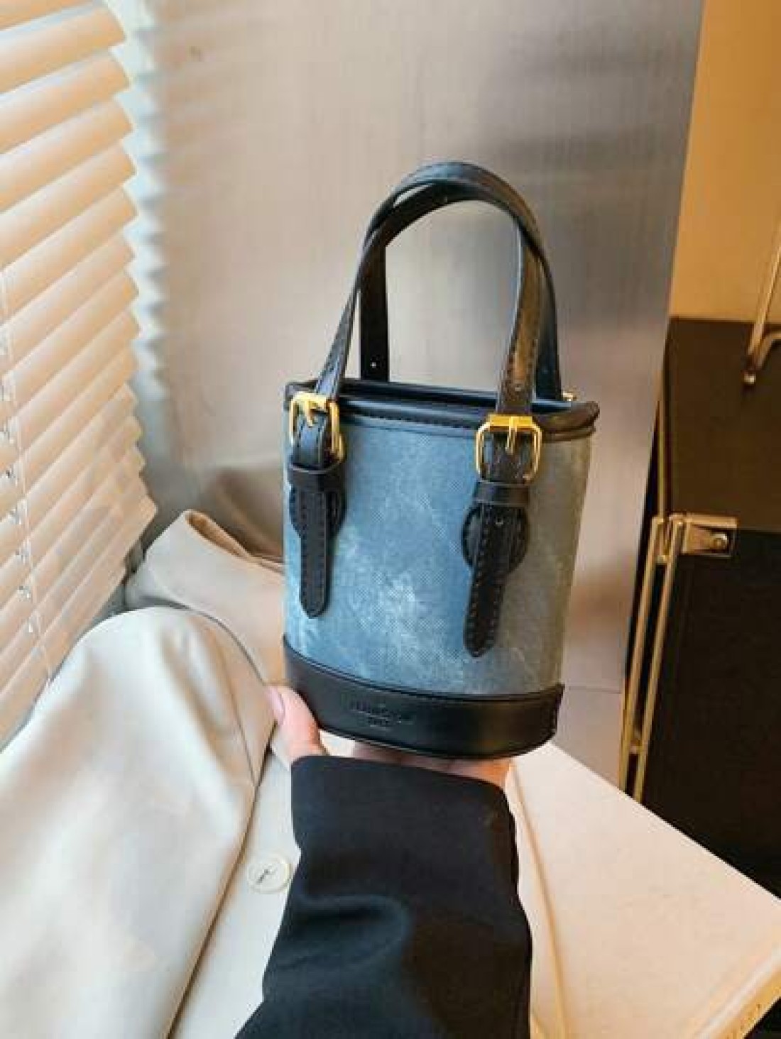 Mini Dual Strap Bucket Bag Crossbody Bag Handbag Mini Makeup Bucket Storage Bag Super Mini Bag Mainly Used For Hanging Decorations Relatively Small Capacity