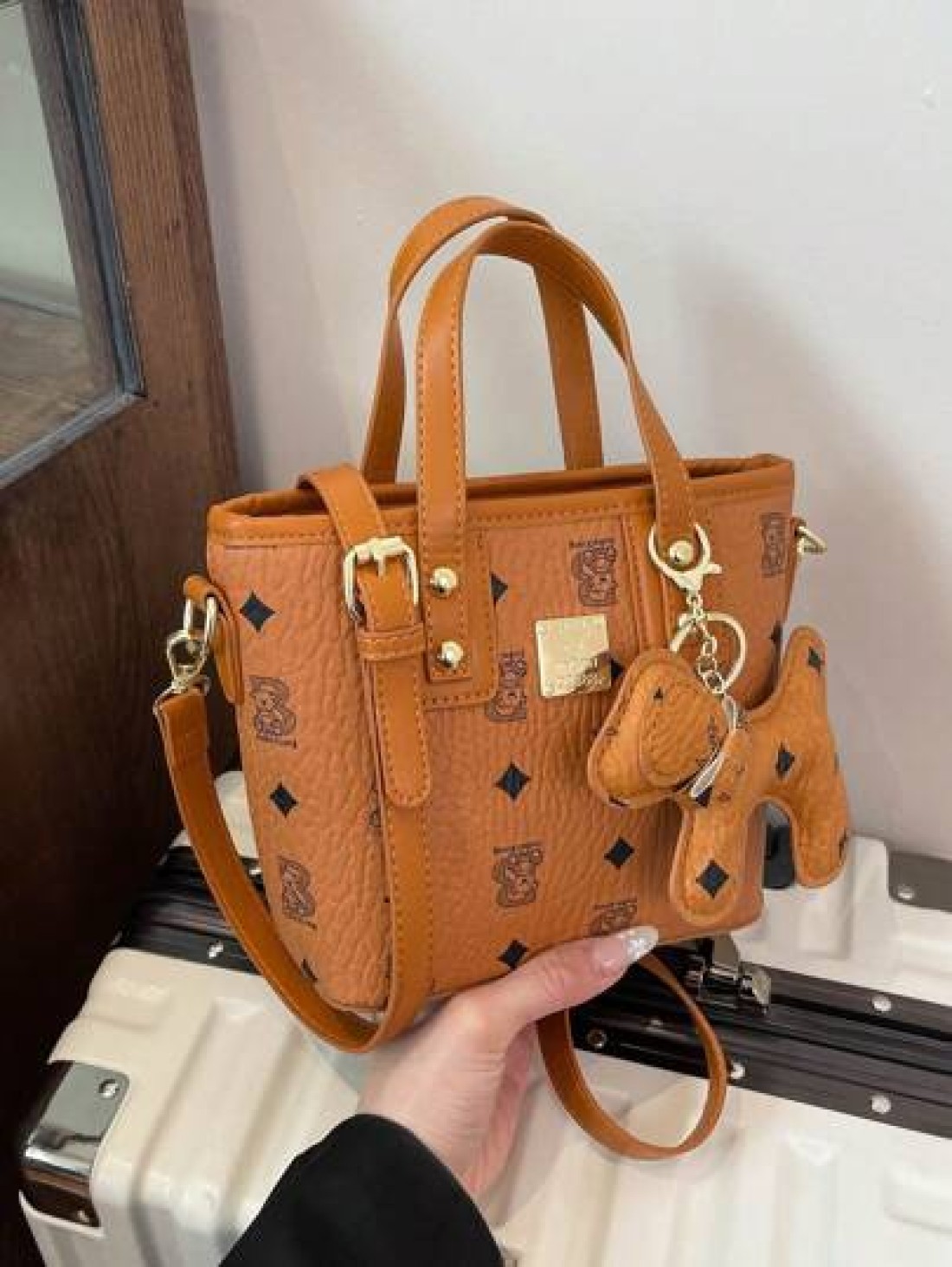 1PC Handbag Fashion Texture Letter Cute Cartoon Bear Print Popular Bucket Bag Korean Small Bag Multifunctional One Shoulder Crossbody Girl s Bag Suitable For Teenagers Going Out For Camping Travel Use