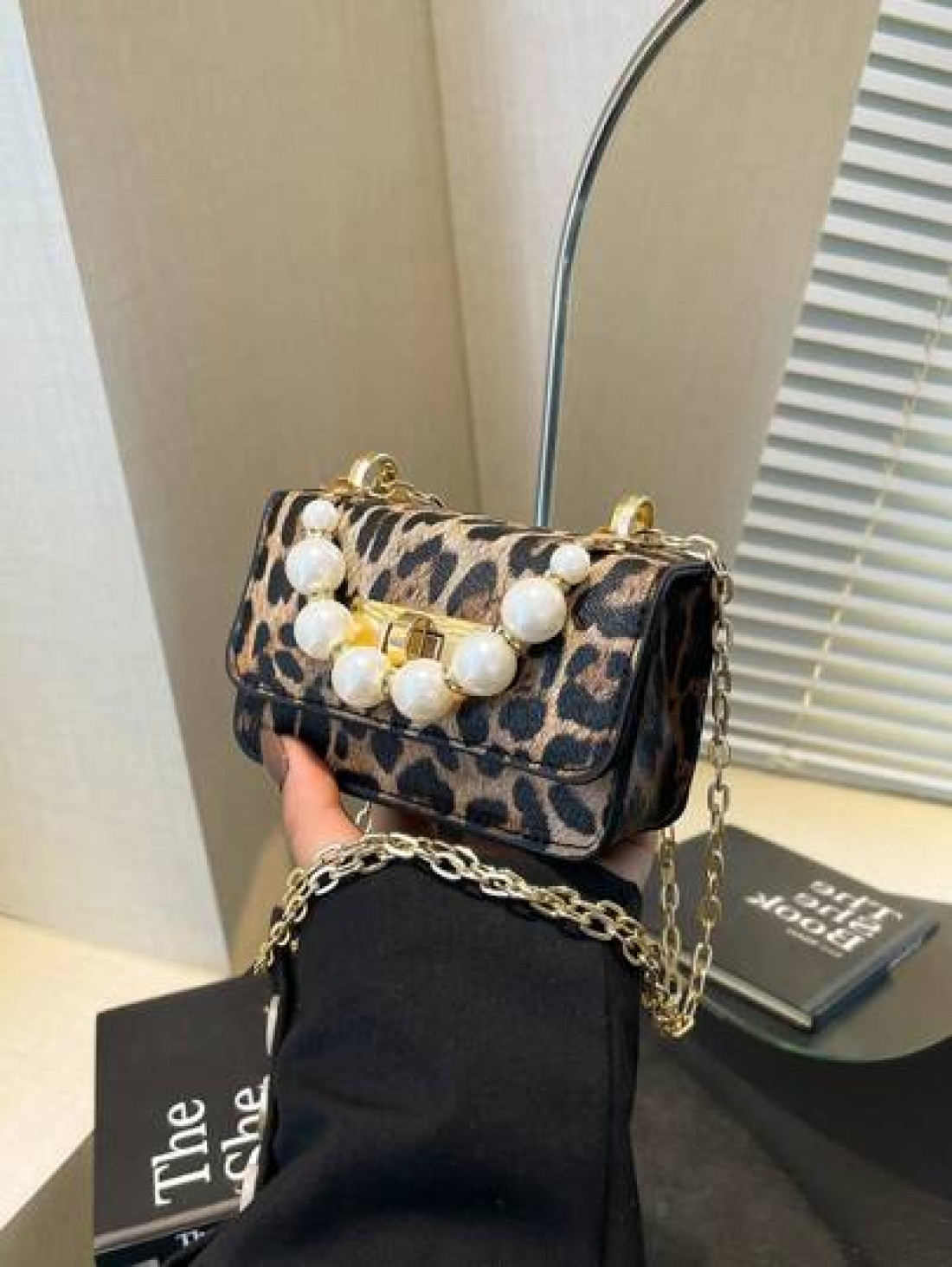 1pc Crocodile Pattern Jelly Bag Children s Handbag Coin Purse Pearl Crossbody Small Bag Exquisite And Fashionable Pearl Handbag Small Square Bag Suitable For Girls To Go Shopping Daily Use Attend Part