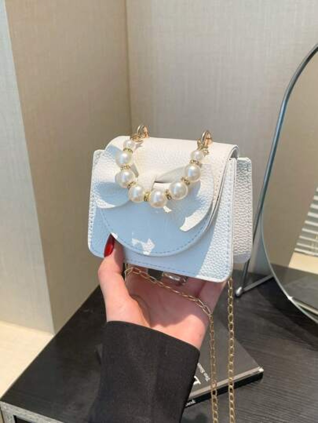1 Piece Pu Magnet Closure Fashion Sweet Lychee Pattern Faux Pearl Bow Handbag Niche Design Highly Attractive Chain Mini Shoulder Crossbody Change Lipstick Bag Suitable For Teenagers Travel Shopping Pa