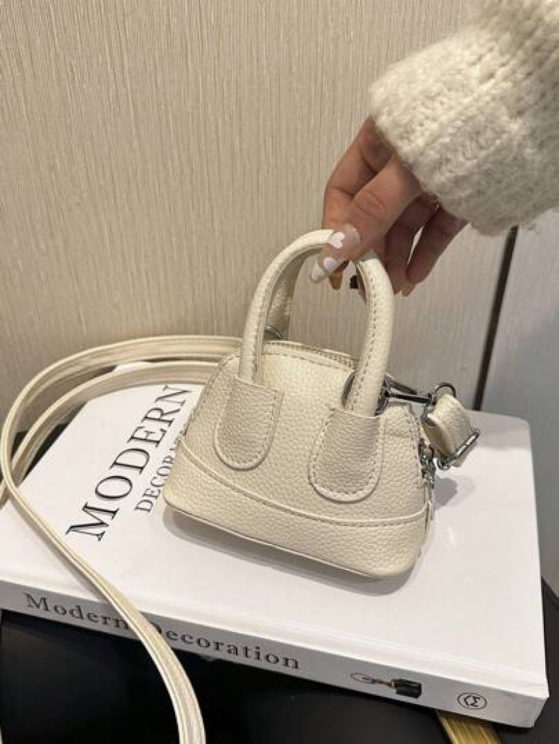 1pc Litchi Pattern Small Shell Children s Candy Color Mini Crossbody Lipstick Bag Crossbody Coin Purse Comfortable Fabric Light And Compact The Internal Space Is Very Open Suitable For Daily Use