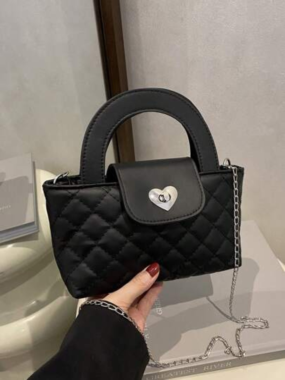 1pc New Cute Girl Niche High End Pu Crossbody Bag And Fashionable New Bag Fresh And Dopamine Color Matching Youthful Girl Style Can Be Cross Body Metal Chain Bag Casual And Fashionable Very Suitable F