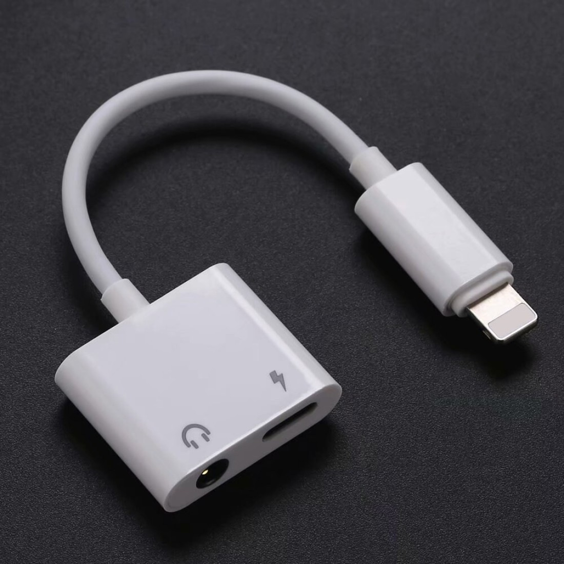 KKmoon - 2 In 1 Audio Charging Adapter Lightning Adapter 3.5mm Earphone Jack AUX Audio Charger Adaptador Earphone Splitter Connector for iPhone X XS XR 8 7 Plus iOS