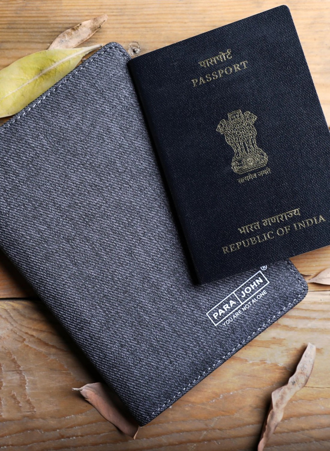 PARA JOHN RFID Blocking Slim & Lightweight Genuine Leather Passport Holder Cover Case & Travel Wallet for Men And Women