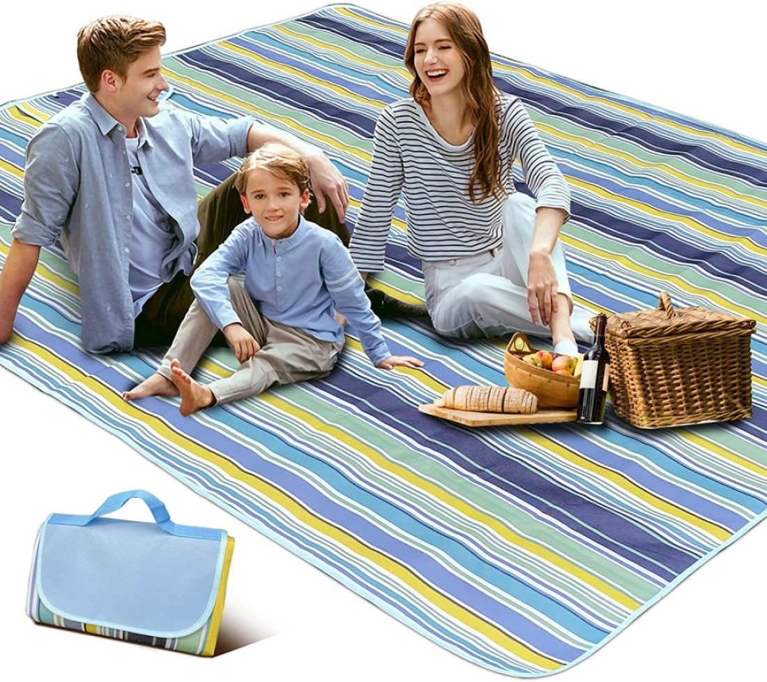 Waterproof Foldable Outdoor Camping Mat Widen Picnic Mat Plaid Beach Blanket Baby Multiplayer Tourist Mat 145X180cm, Blue