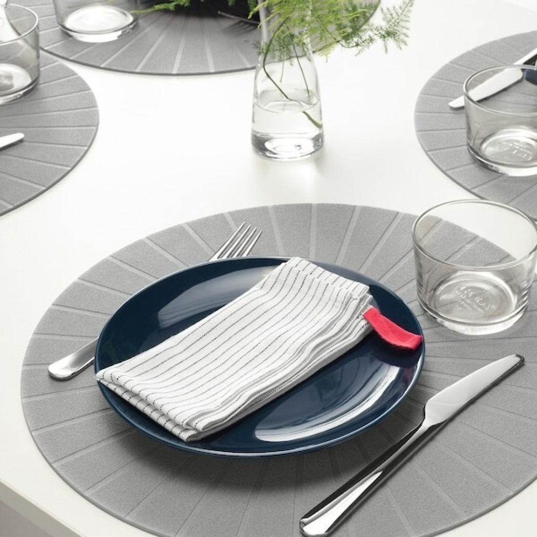 Napkin Have Loops In Different Colours White/Black 33X33cm