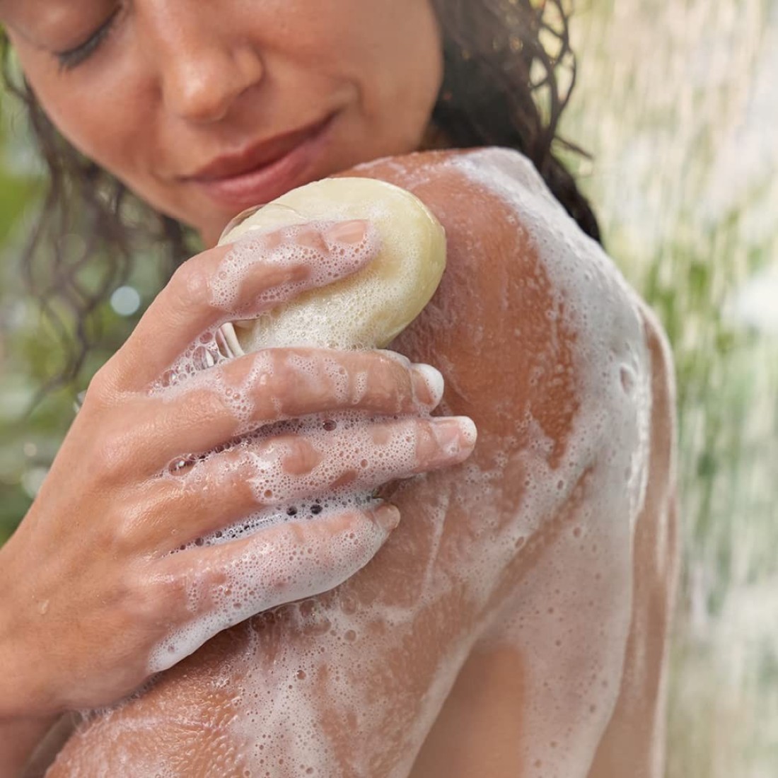 Weleda Ylang Ylang and Iris Shower Bar Clear