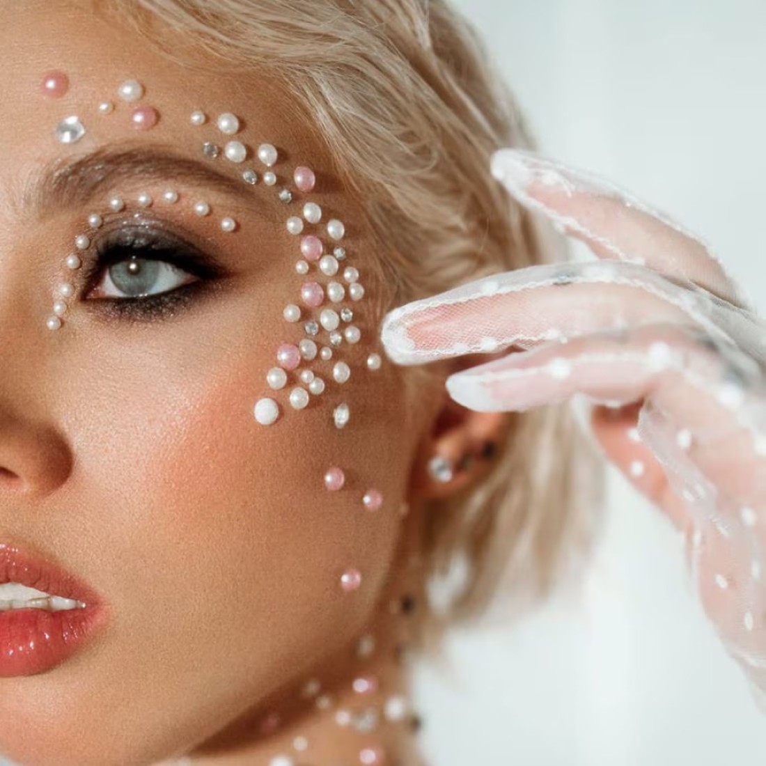 TuNan 1730pcs Clear Rhinestones Pearl Stickers Self Adhesive Crystal Stickers Diamond Stickers Bling for Face Beauty Makeup Nail Art Cell Phone DIY Crafts
