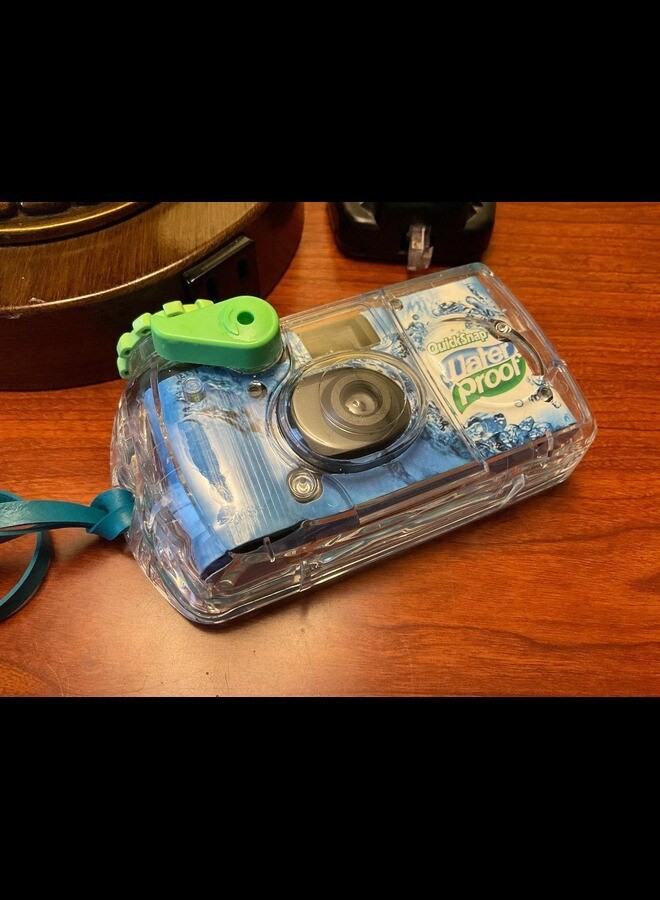 Radiotronics QuickSnap Waterproof 800 35mm Disposable Camera
