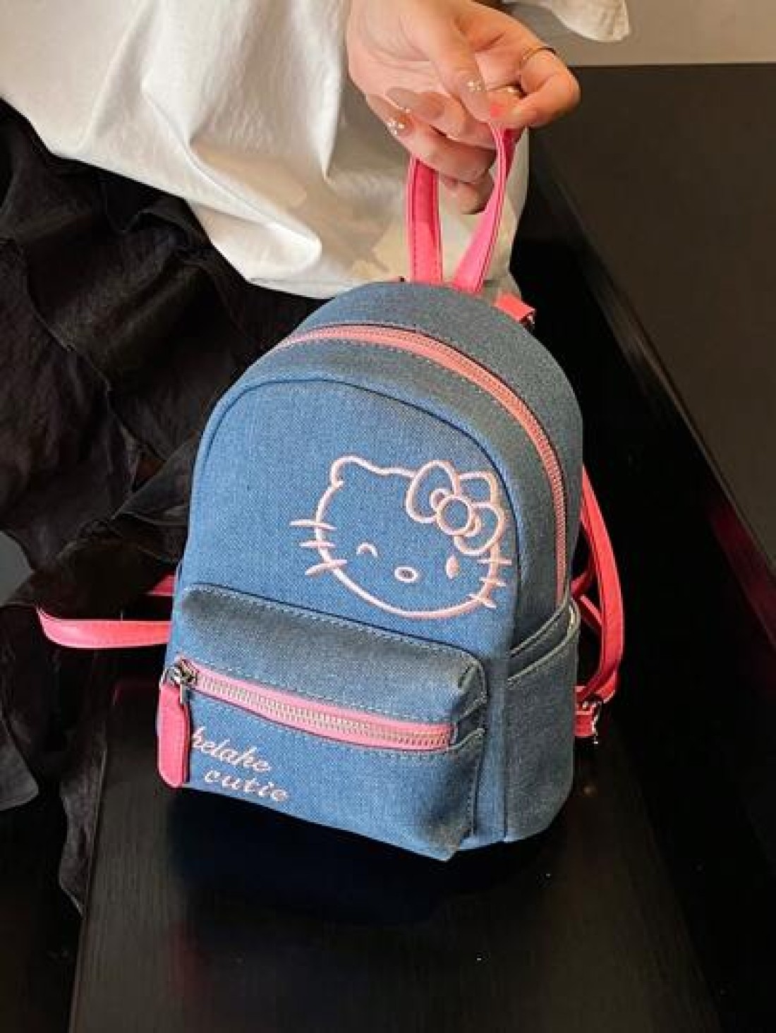 Sanrio 2025 New Niche Design Sense Of Shoulder Bag Kitty Cat Embroidery Girl Heart Cute Shoulder Bag Fashionable And Versatile Large Capacity Summer Niche Sweet Sister Senior Sense Of Bag