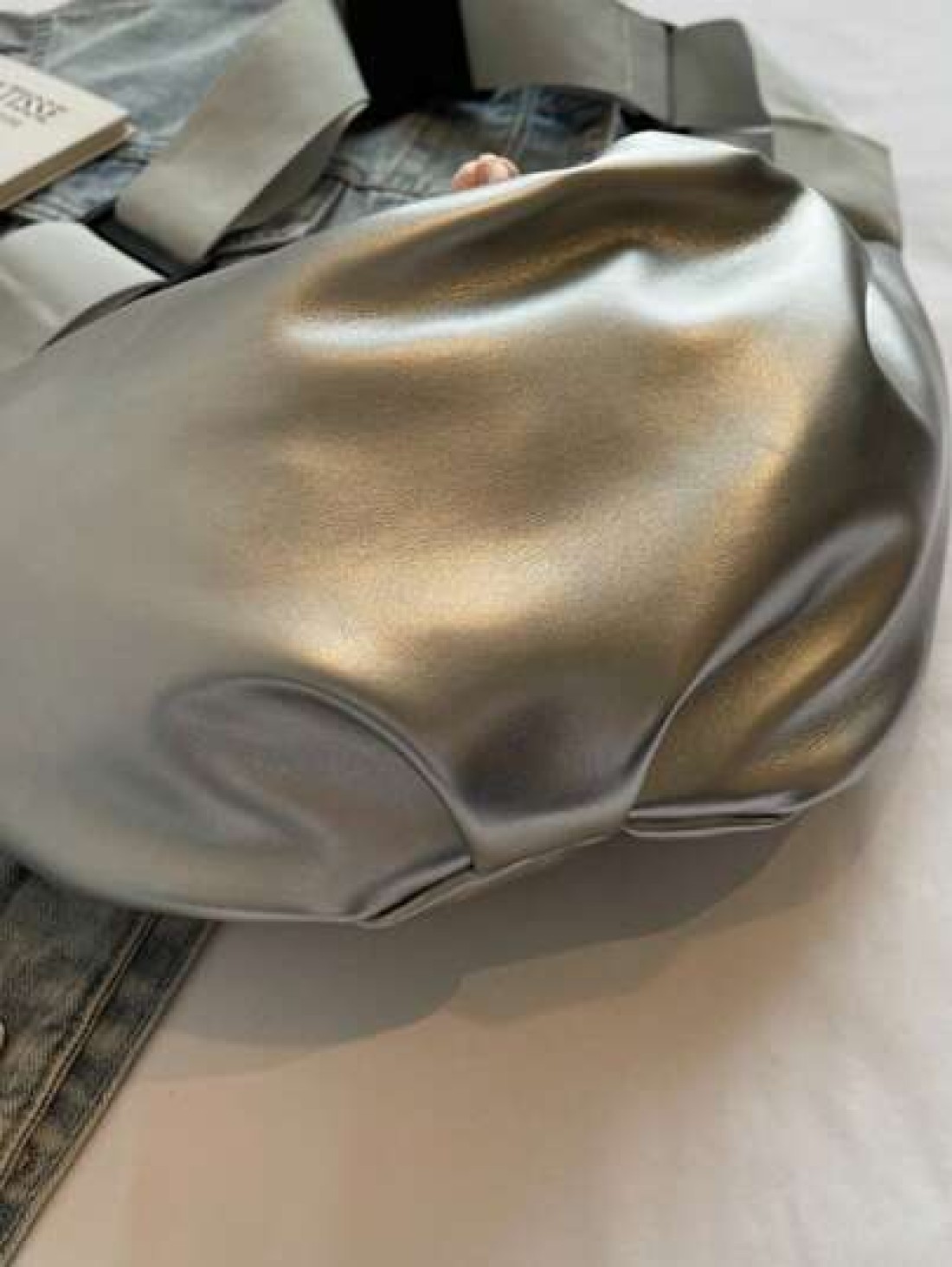 1pc New Fashion Versatile High End Solid Color Shoulder Bag Simple Large Capacity Outdoor Commute Crossbody Bag
