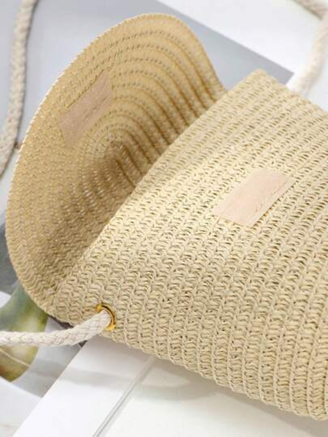 2024 New Cute Woven Grass Bag Beach Straw Bag For Perfect For Summer With Dress Mobile Phone And Cross Body