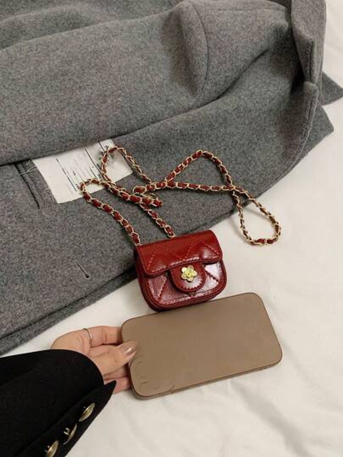 1pc Fashion Versatile Necklace Bag For Girls Solid Color Camellia Mini Crossbody Bag Quilted Embroidery Earbud Case