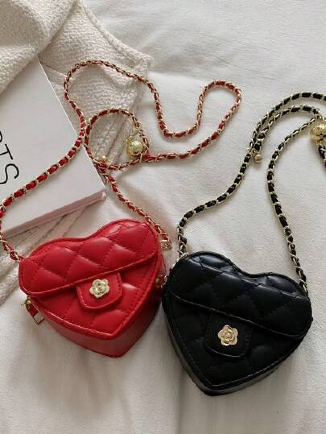Fashionable Cute Mini Heart Embroidered Pouch Bag Small Crossbody Coin Purse Mainly For Hanging Decorations Relatively Small Capacity Low Practicality