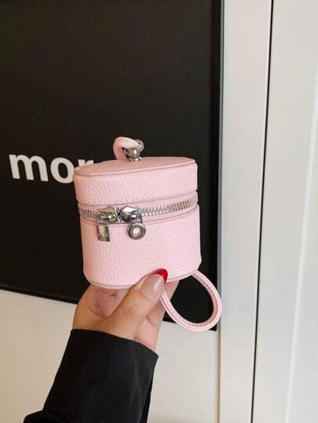 3 16 Years Old Girls Universal Small Bag Essential Fashion Bag For Going Out And Play Mini Lipstick Envelope Headphone Bag Candy Color Fashion