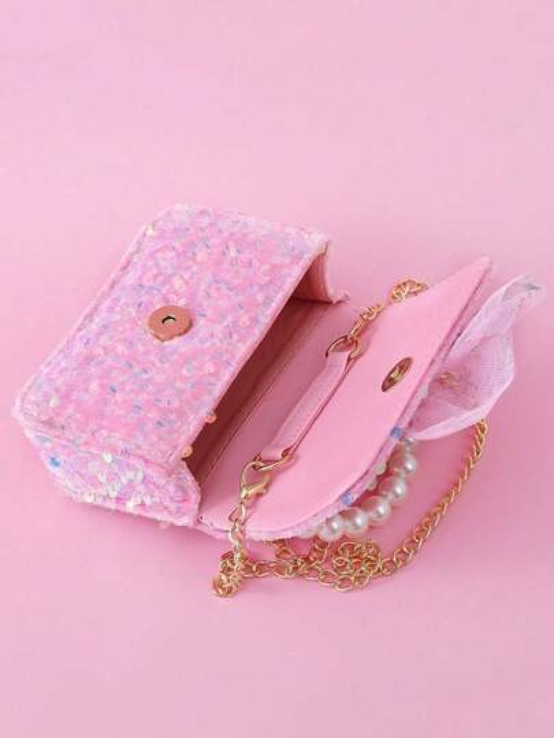 1pc Kids Sparkling Sequin Bow Decor PU Beaded Material Flap Closure Metal Chain Shoulder Strap Cute Beaded Handbag For Girls Sweet Shoulder Crossbody Bag For Snacks Coins Suitable For Christmas Birthd