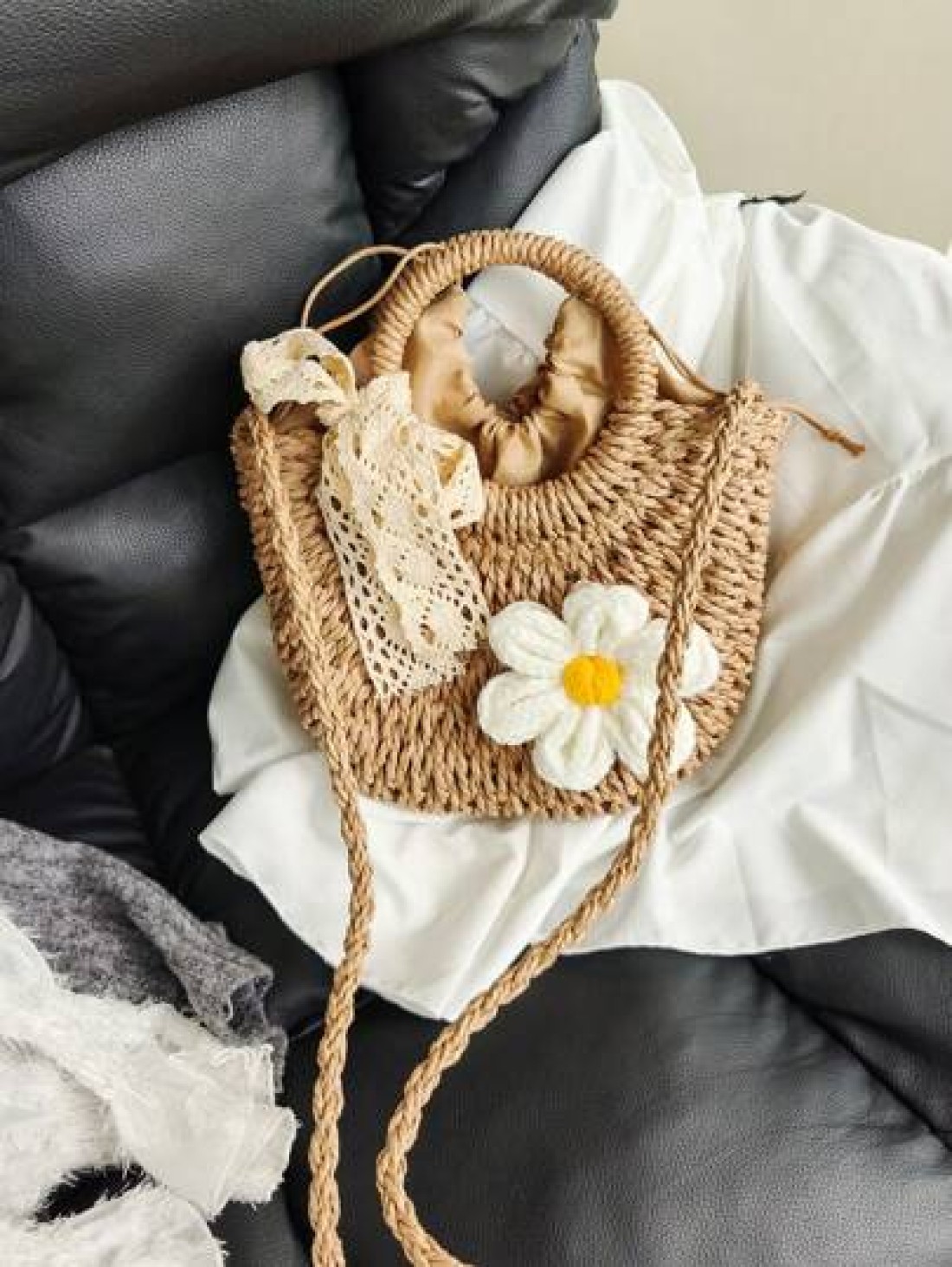 1pc Handbag Drawstring Opening And Closing This Year s Popular Handmade Sunflower Woven Bag For Girl 2025 New Ins Versatile Summer Messenger Bag Shoulder Handbag Comfortable Shoulder Strap Suitable Fo