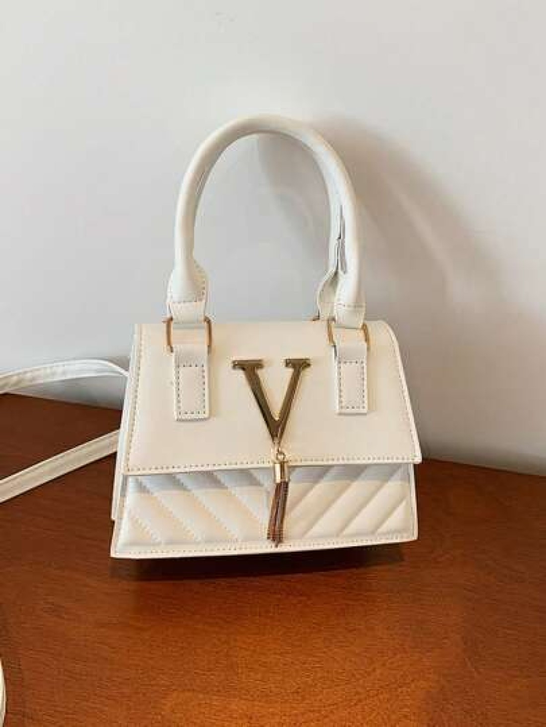 1pc Fashionable And Elegant Messenger Bag Fashionable Messenger Bag Letter Tassel Fashionable Shoulder Small Square Bag Pu Material Fashionable And Versatile Square Bag Shape Can Be Carried By Hand Or